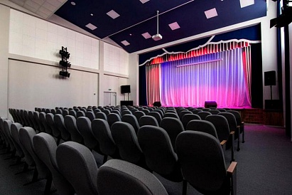 Musical equipment for the assembly hall